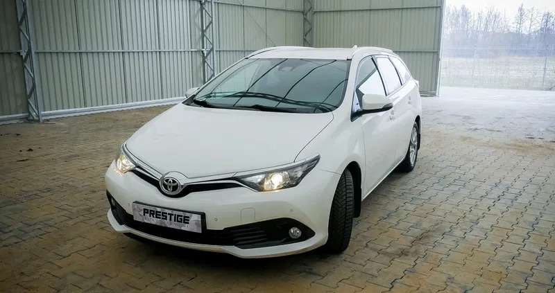 toyota auris Toyota Auris cena 65500 przebieg: 88500, rok produkcji 2018 z Lubartów